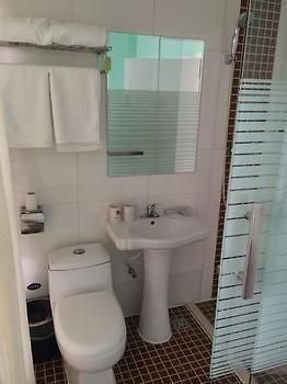 Qingdao Aisen Apartment Hotel Екстер'єр фото